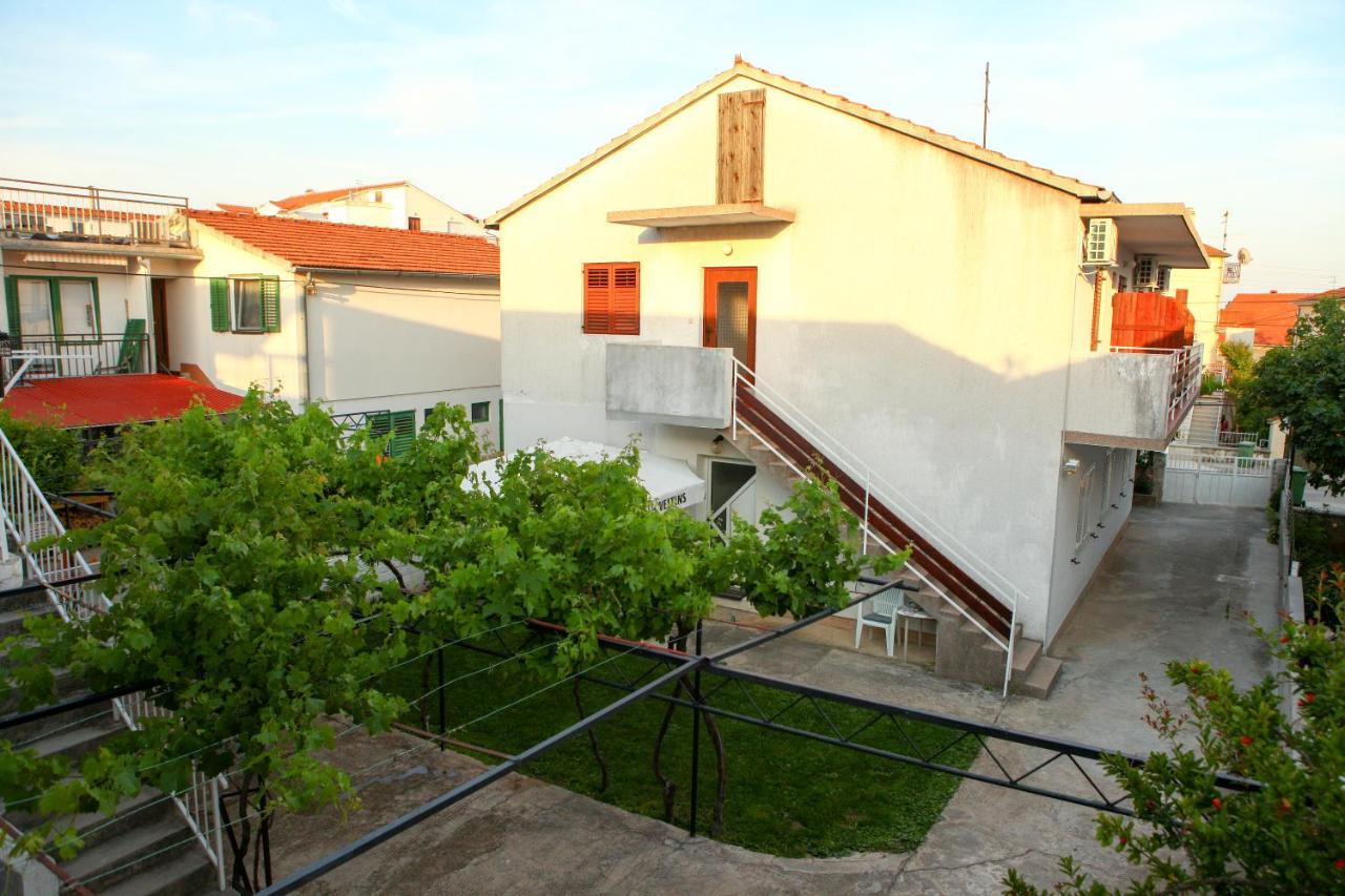 Apartmani Ana Juricev Vodice Ngoại thất bức ảnh