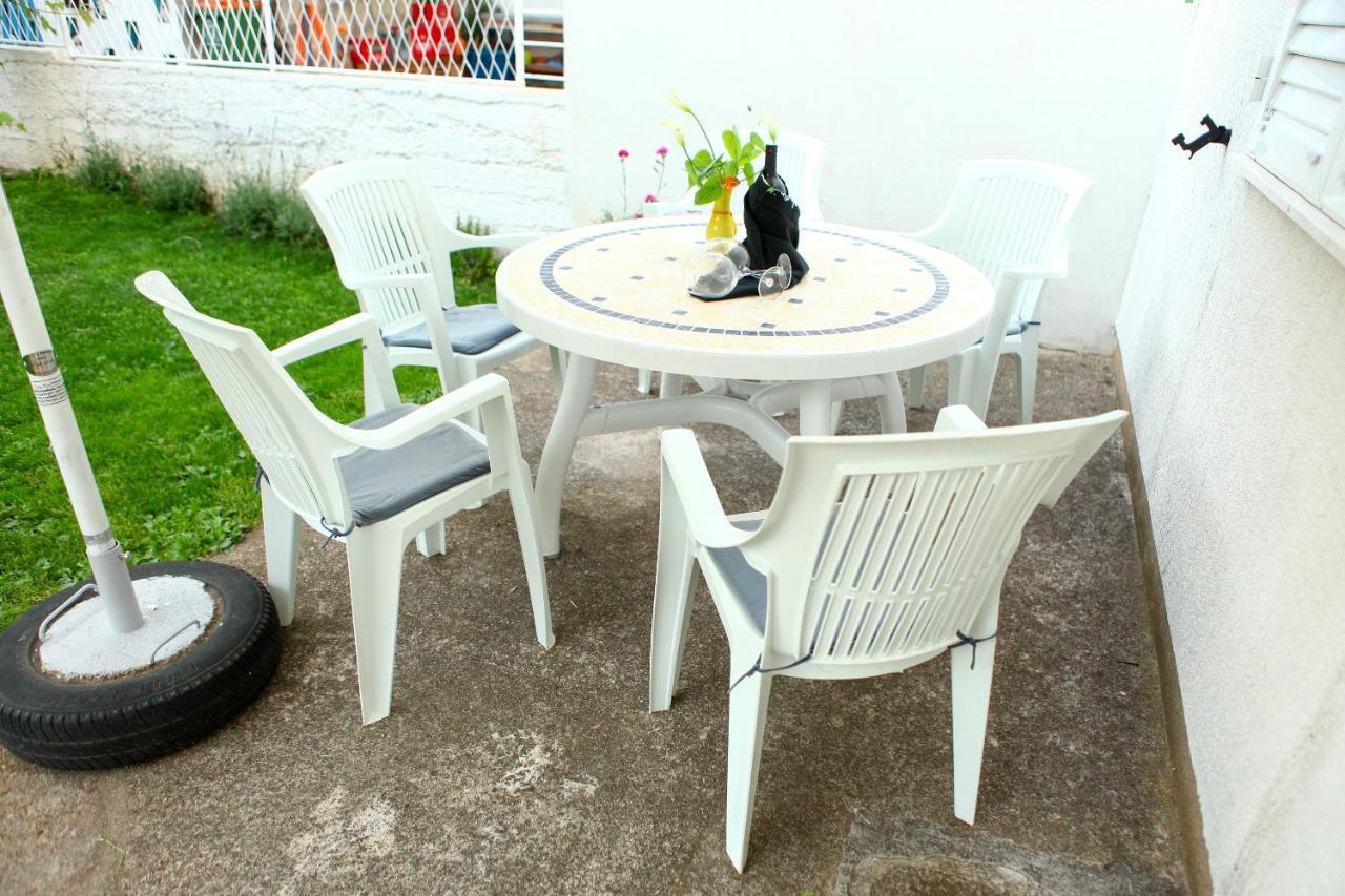 Apartmani Ana Juricev Vodice Ngoại thất bức ảnh