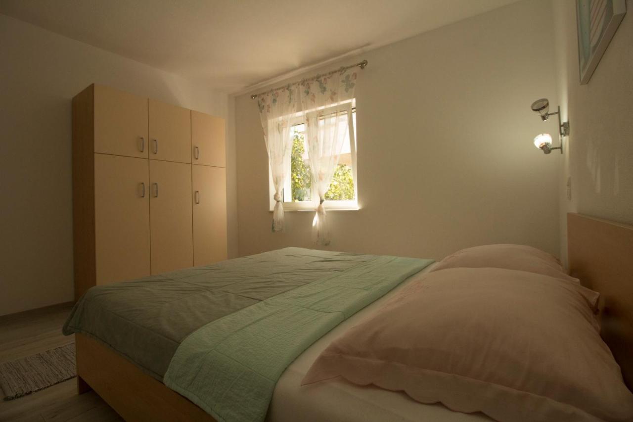 Apartmani Ana Juricev Vodice Ngoại thất bức ảnh