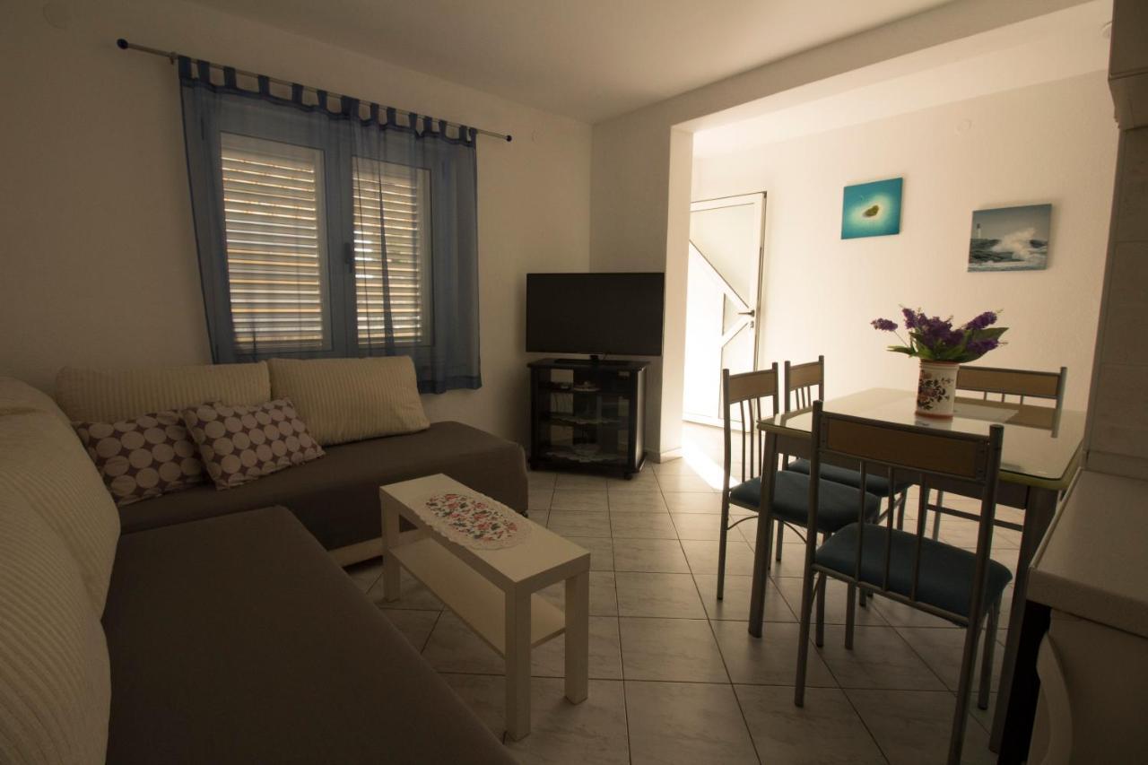 Apartmani Ana Juricev Vodice Ngoại thất bức ảnh