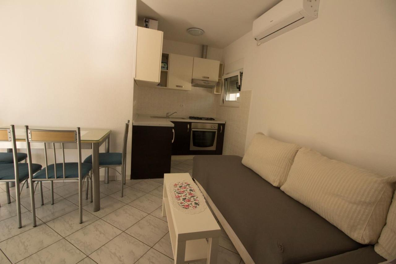Apartmani Ana Juricev Vodice Ngoại thất bức ảnh