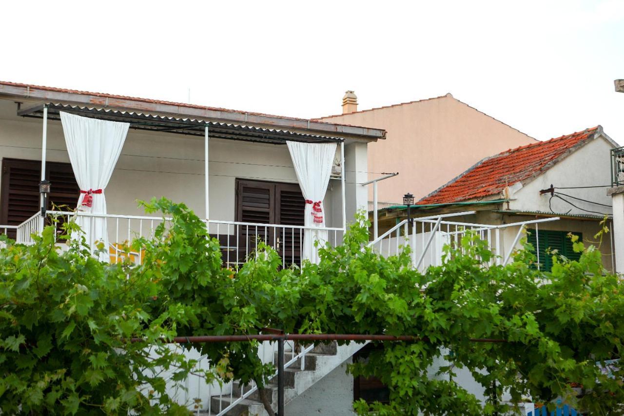 Apartmani Ana Juricev Vodice Ngoại thất bức ảnh