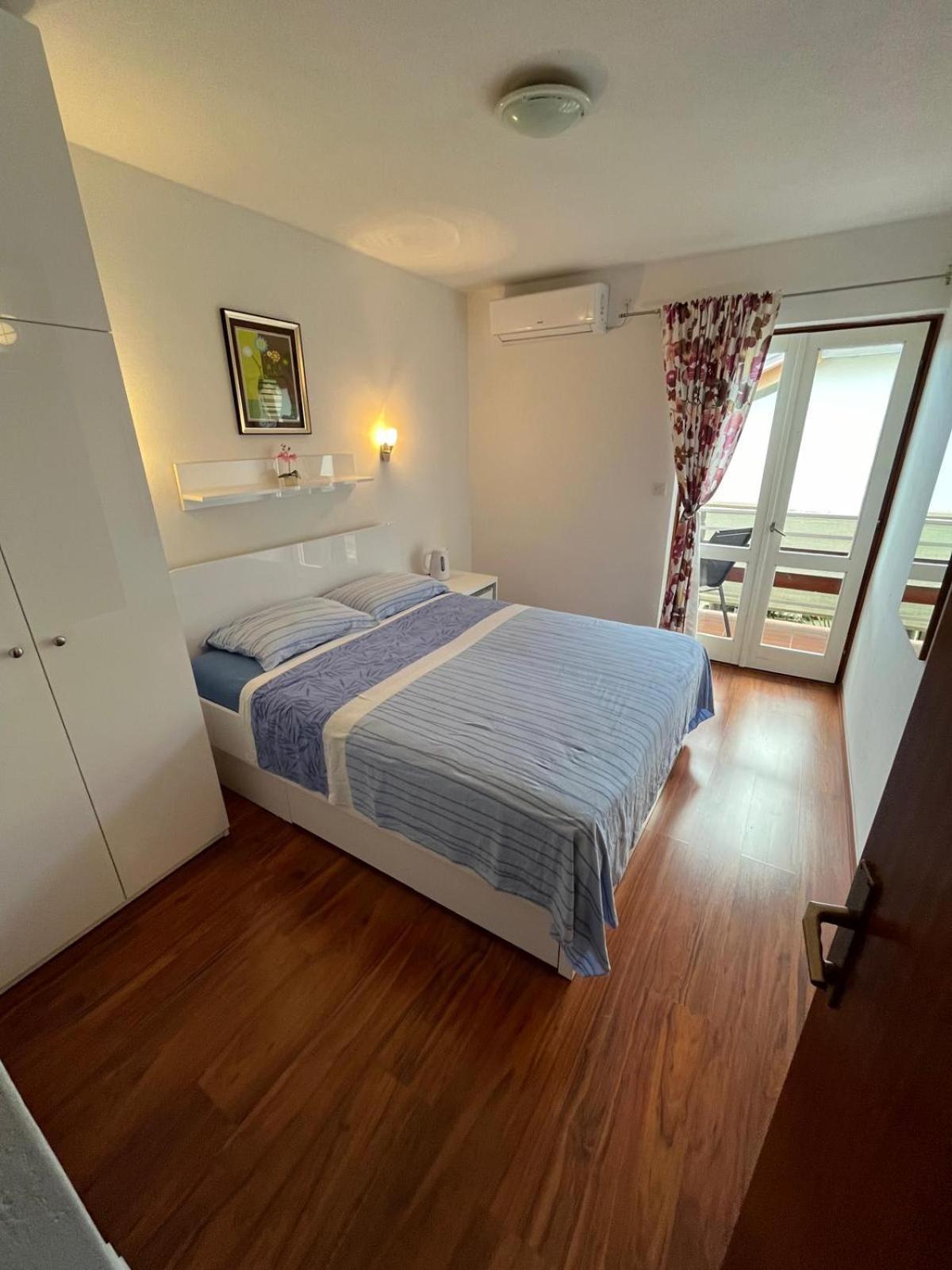Apartmani Ana Juricev Vodice Ngoại thất bức ảnh