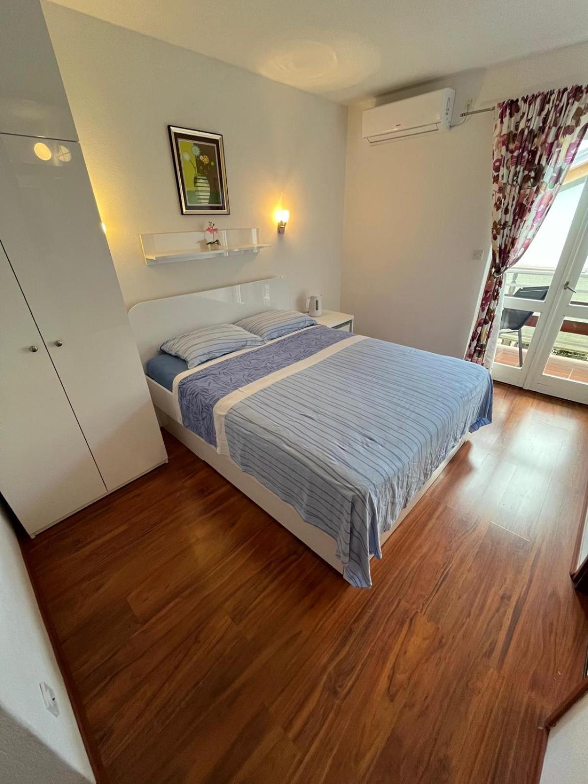 Apartmani Ana Juricev Vodice Ngoại thất bức ảnh