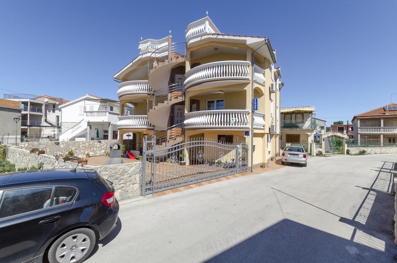 Apartmani Ana Juricev Vodice Ngoại thất bức ảnh